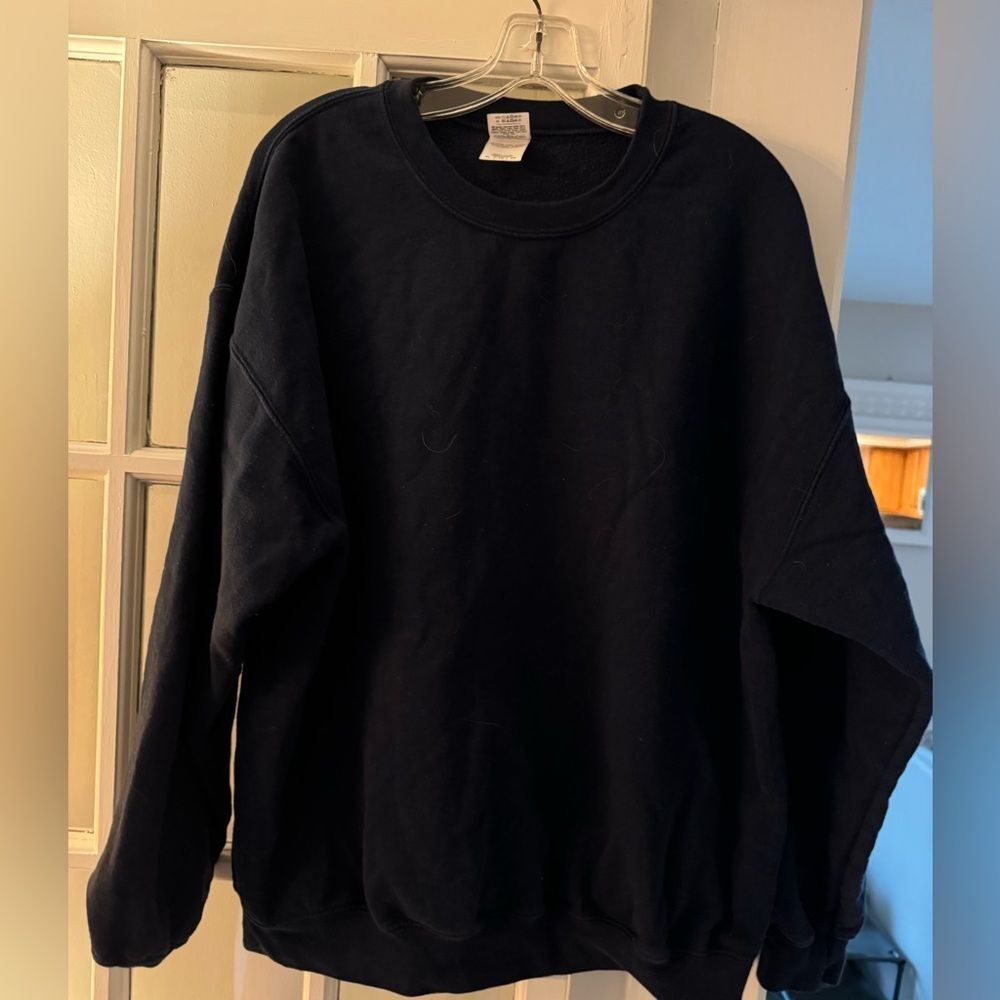 Gildan crewneck sweatshirt - size XL